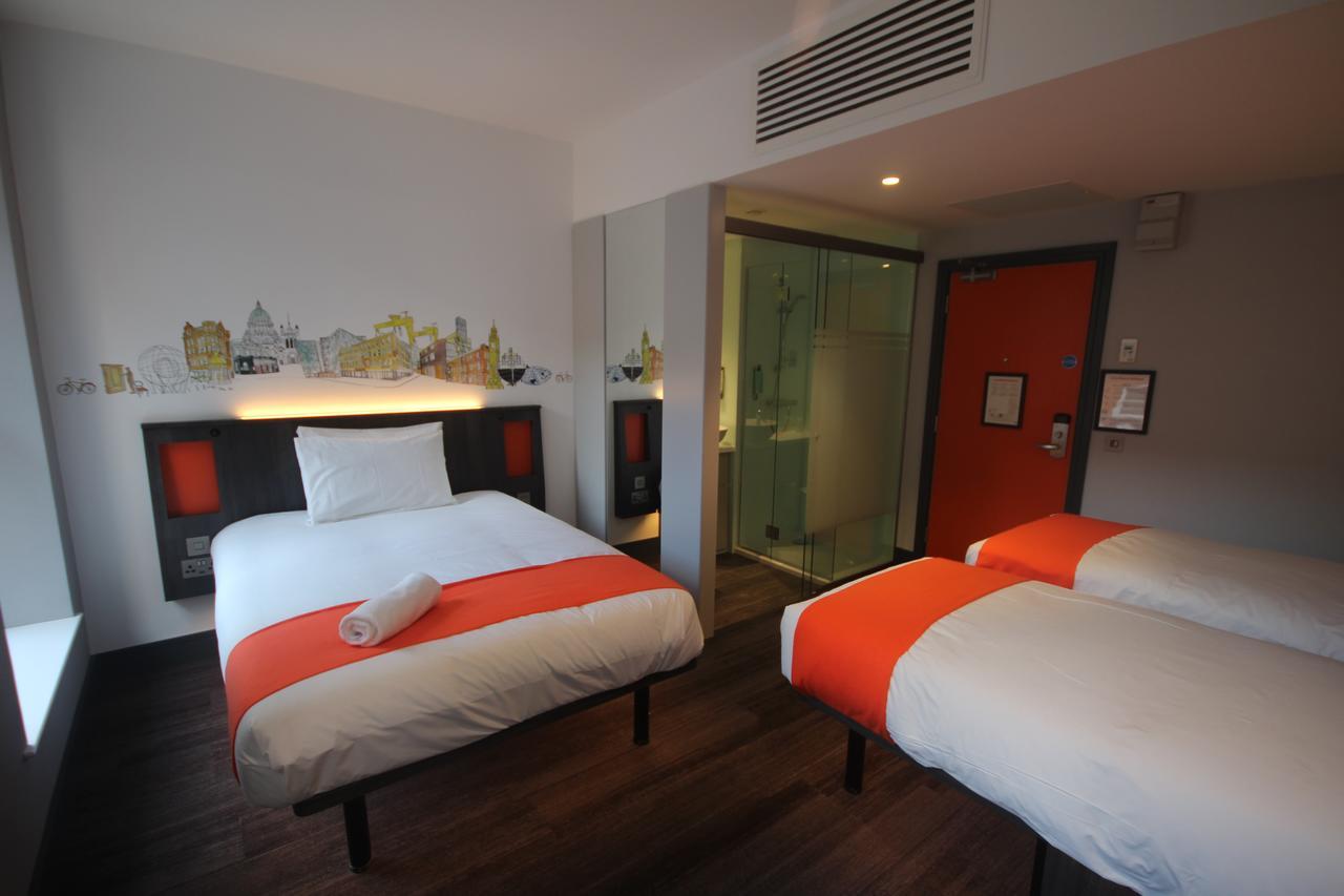 Easyhotel Belfast Exterior photo